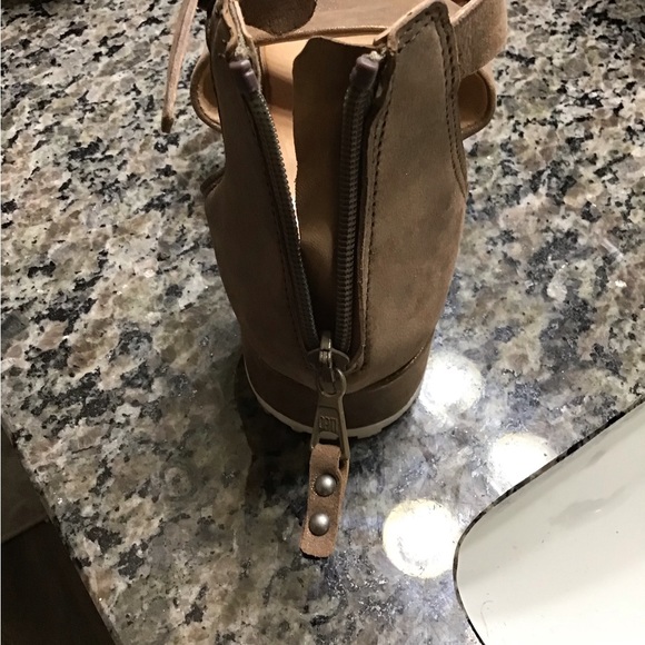 Miz Mooz LeatherAnkle Strap Sandals “Sunday” 8.5/9 Distressed Bronze. - Picture 4 of 6